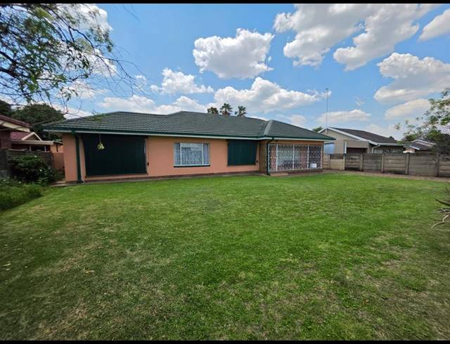 3 BEDROOM HOUSE FOR SALE IN SONLAND PARK